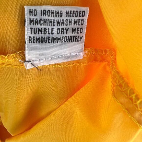 90's Briarcliff Windbreaker - Zip Up - Canary Yellow - Size Large - Unisex - Picture 11 of 11